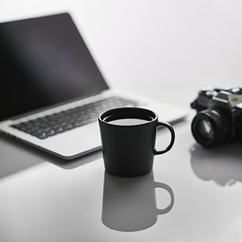 欧预赛冠军奖杯揭晓，冠军永恒荣耀尽显