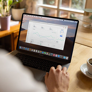 欧预赛名将死守球门，发挥稳健防守获胜